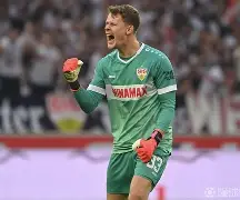 科瓦奇应对贝尔断球，创拜仁后防突出表现