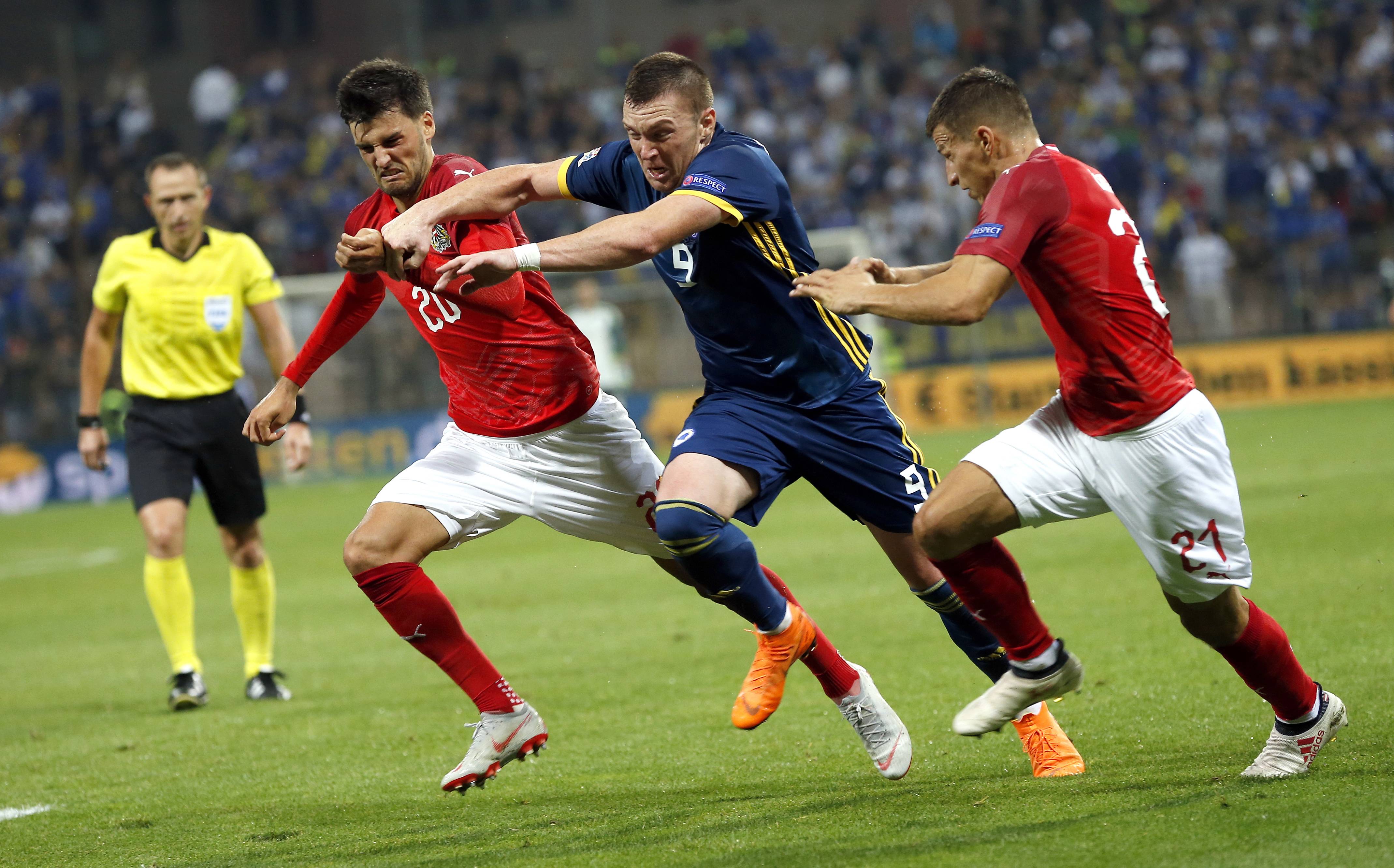 世界级足球赛事中，一支实力强劲的球队再次胜出的简单介绍