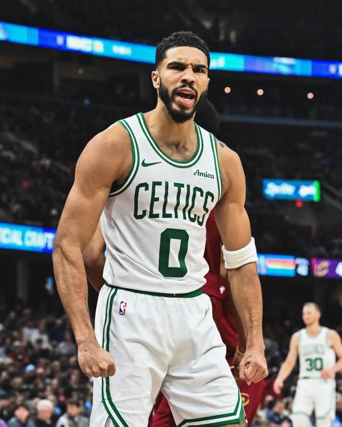 塔图姆在瑞士队比赛中关键助攻，悬念迭起引发热议！的简单介绍